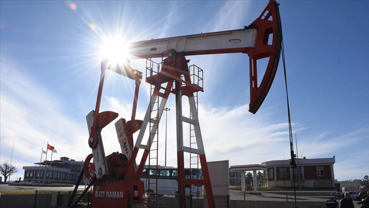ABD petrol fiyatı tahminini düşürdü