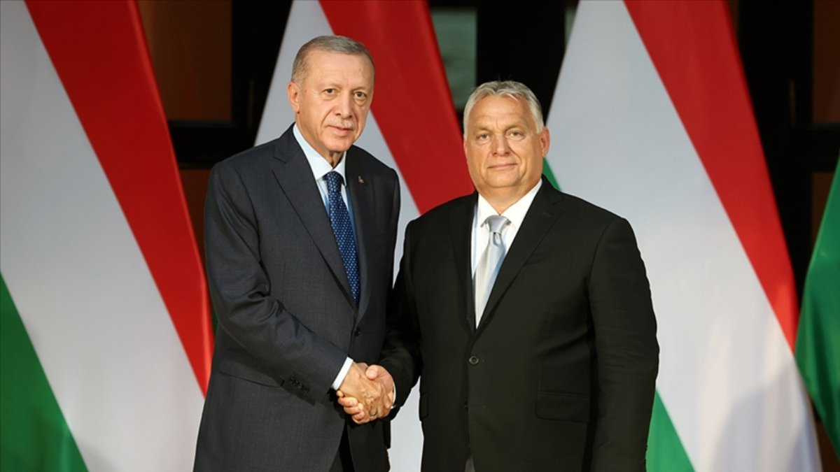 Cumhurbaşkanı Erdoğan'dan Macaristan'da açıklamalar
