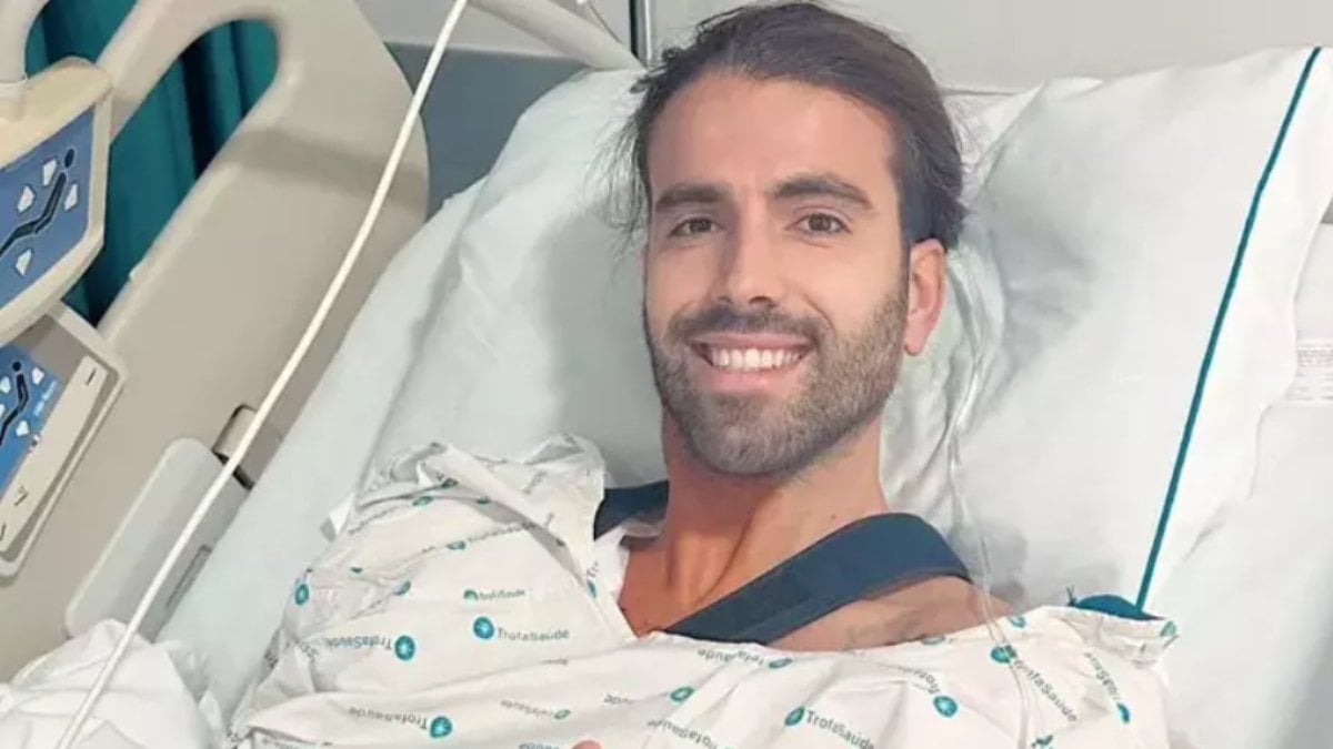 Galatasaraylı Sergio Oliveira, ameliyat edildi