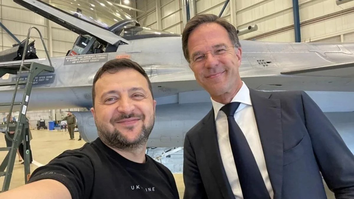 Hollanda, Ukrayna'ya F-16 savaş uçağı gönderecek