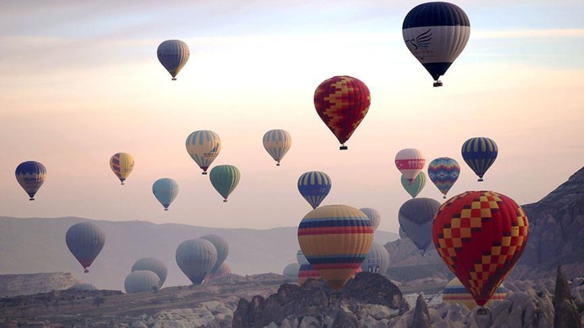 Kapadokya ötesi: Sıcak hava balonuna binilen yerler