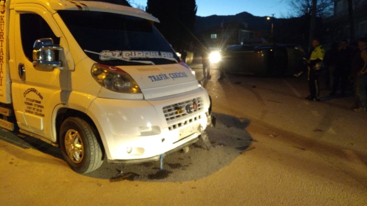 Burdur'da çocuk sürücü kaza yaptı: 2 yaralı