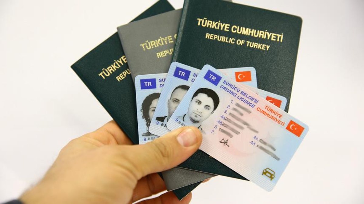 2024 Yeni kimlik, pasaport, ehliyet... Yeni dönem başladı! İşte fiyatlar