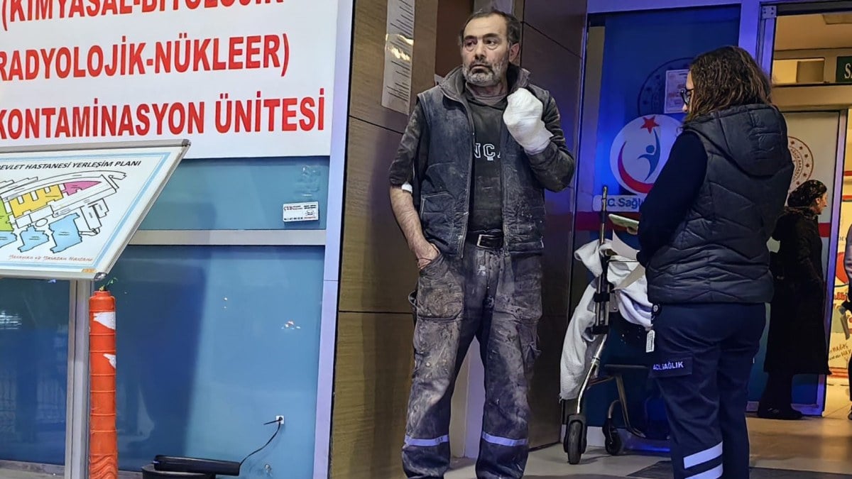 Bursa'da elini makineye kaptıran işçinin parmakları koptu