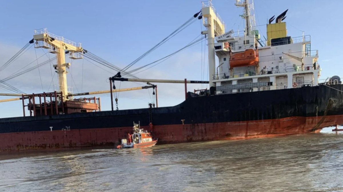 Tuna Nehri'nde gemi mayına çarptı: İlk açıklama geldi