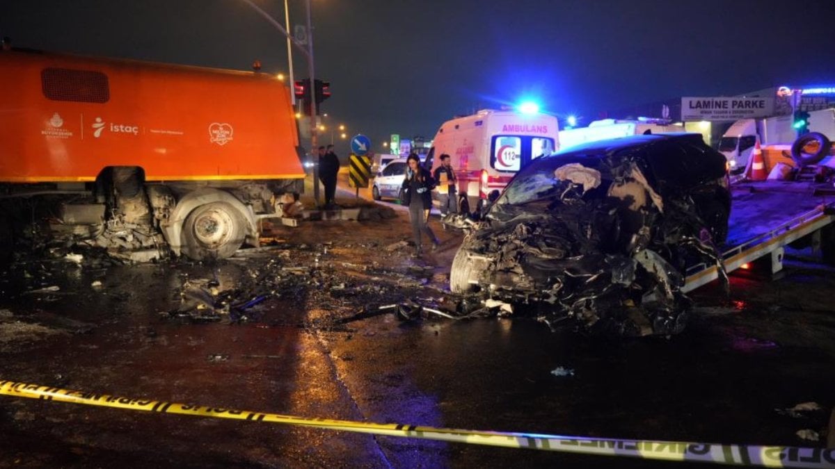 İstanbul Esenyurt'ta feci kaza: 2 kişi hayatını kaybetti