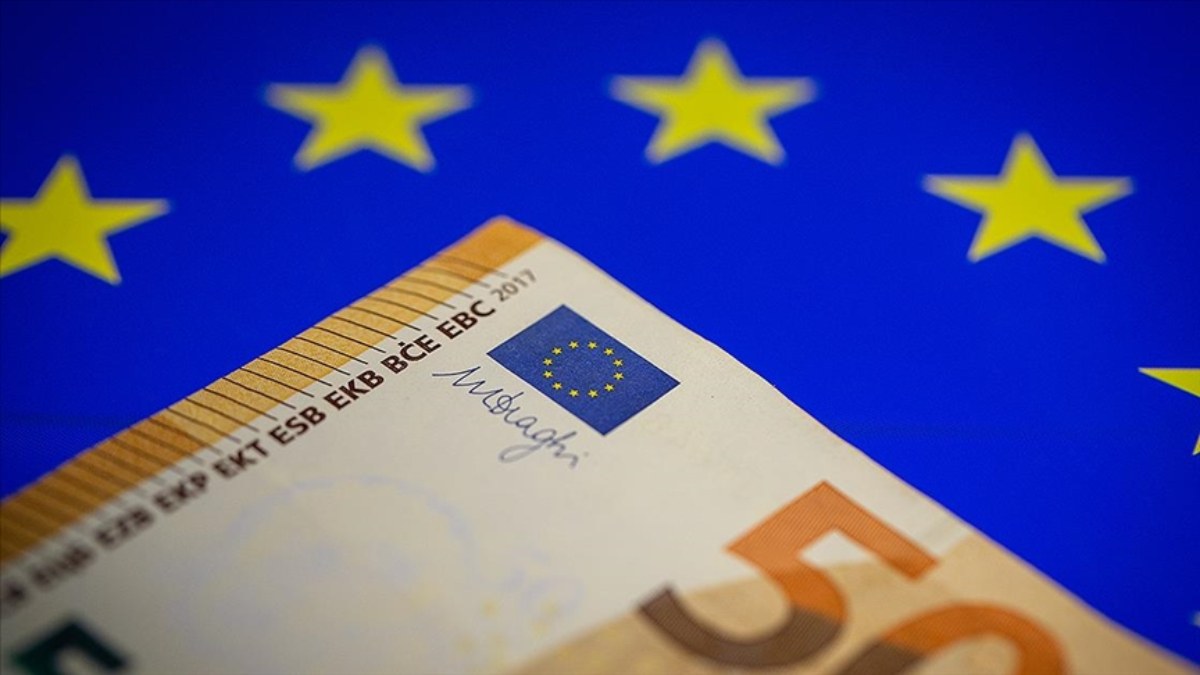 Euro, 25 yıldır Avrupa'nın para birimi
