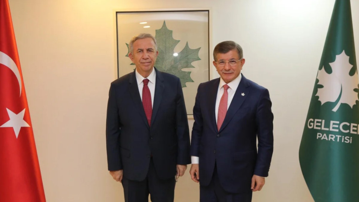 ABB Başkanı Mansur Yavaş, Ahmet Davutoğlu ile görüştü