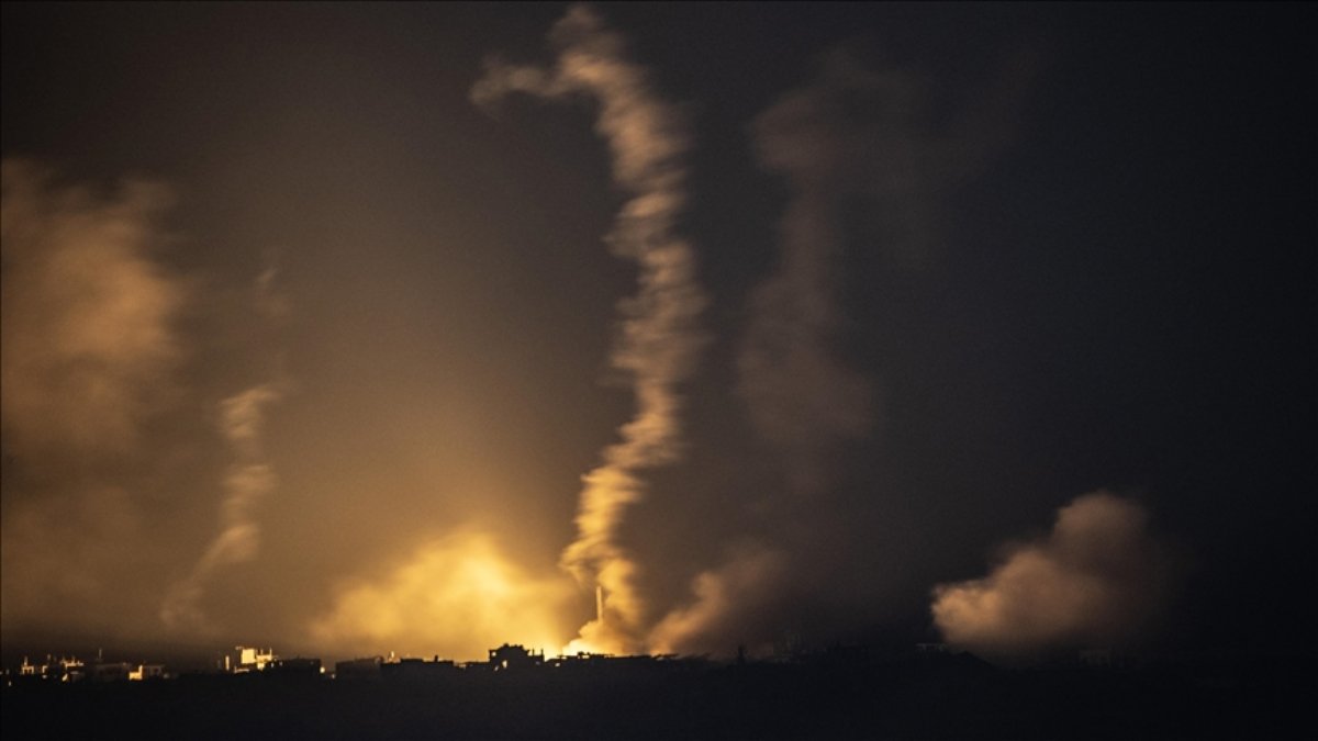 İsrail, Gazze'yi 65 bin ton patlayıcıyla vurdu