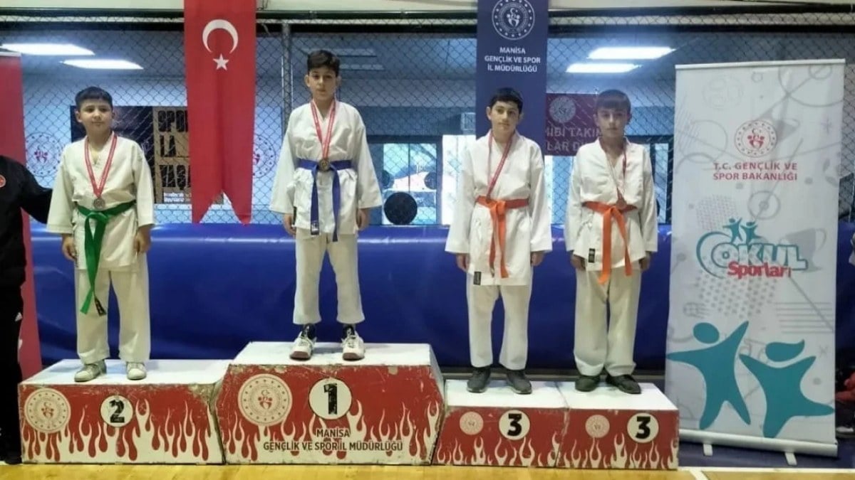 Ortaokul öğrencisi Mehmet Sarıtaş, Sarıgöl’ün gururu oldu