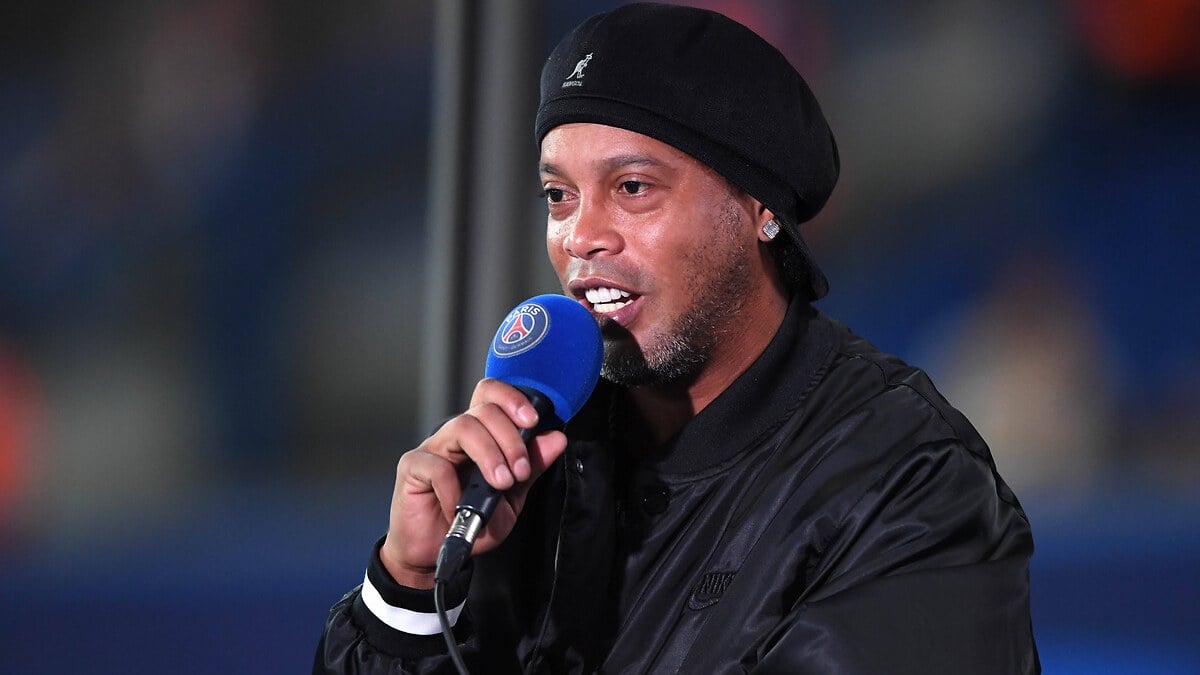 Unutulmaz futbolcu Ronaldinho'nun yeni tarzı şaşırttı