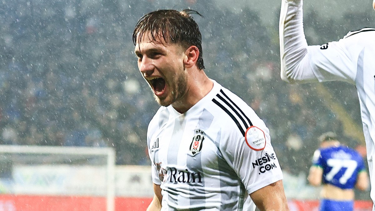 Beşiktaşlı Semih Kılıçsoy gollerine devam ediyor