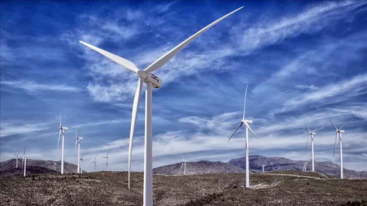 Rüzgar enerjisinde yeni rekor! Yüzde 28 ile en yüksek elektrik üretim oranına ulaşıldı