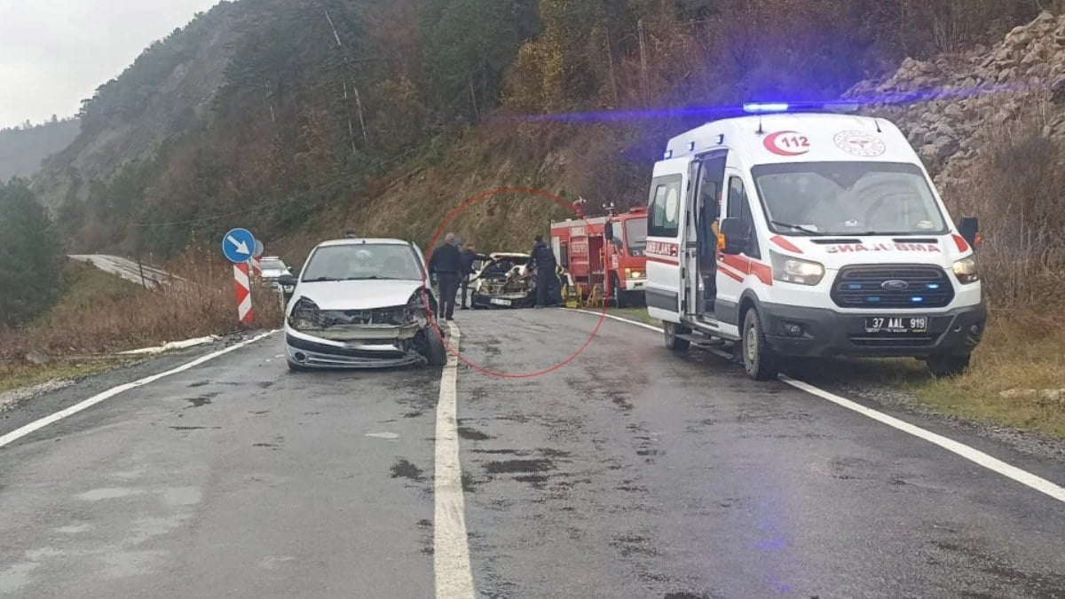 Kastamonu'da kaza yapan otomobil hurdaya döndü: Sürücüyü itfaiye kurtardı