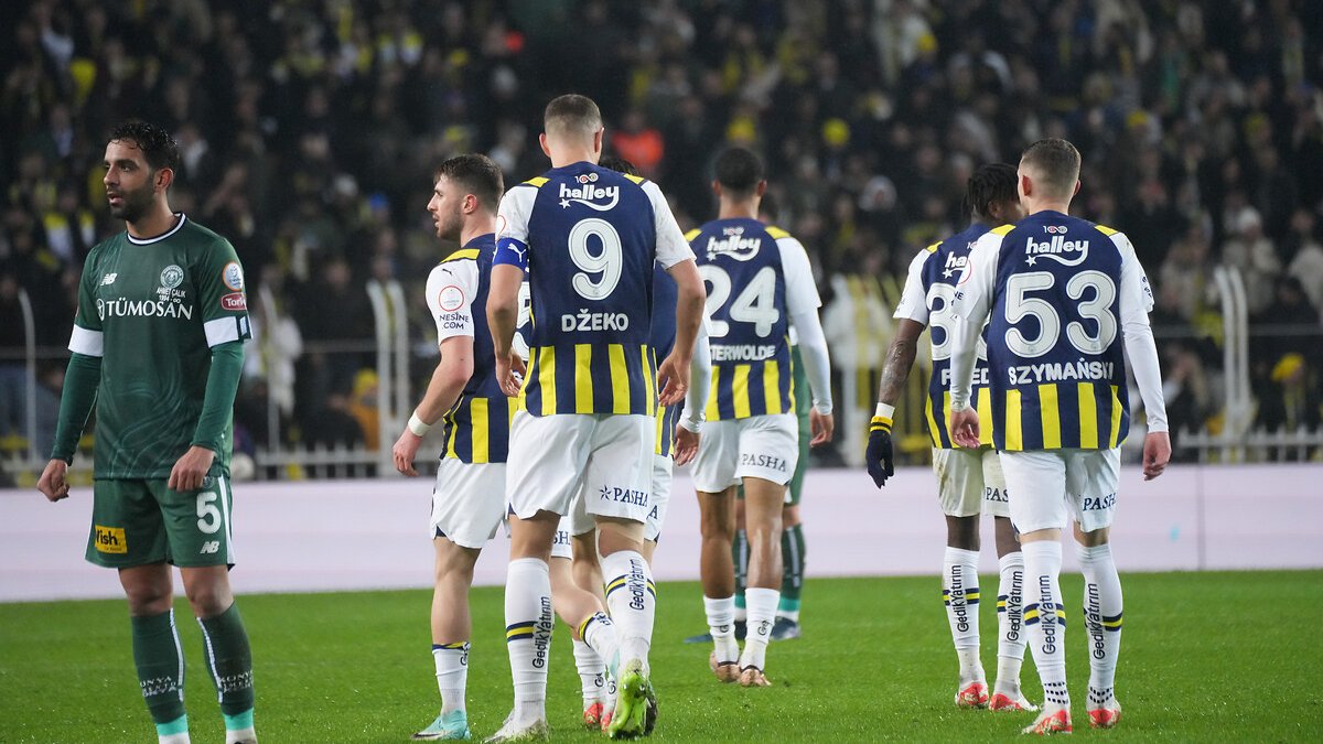 Fenerbahçe, Konyaspor'a fark attı! 7-1