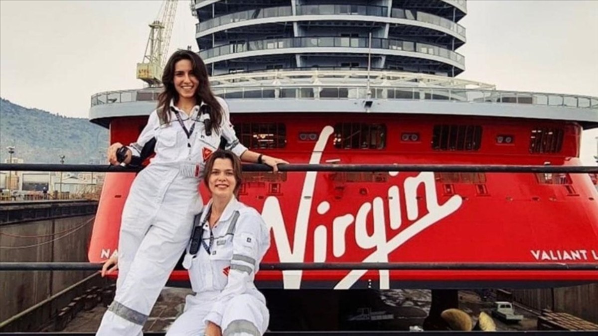 İzmirli kadın kaptanlar, devasa yolcu gemilerini yönetiyor