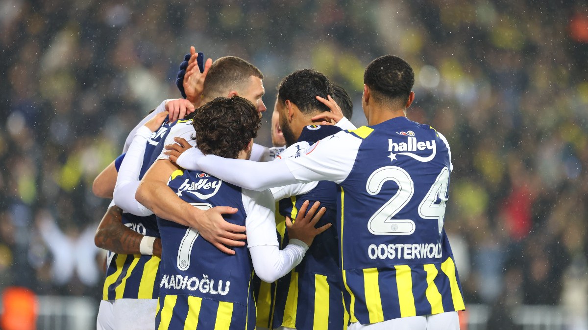 Fenerbahçe'den Galatasaray'ın puan kaybı sonrasında paylaşım