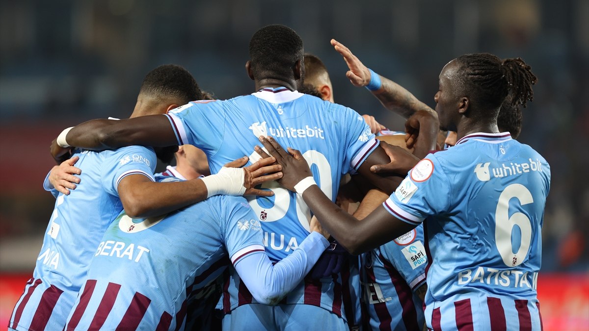 Trabzonspor, Samsunspor'u iki golle geçti