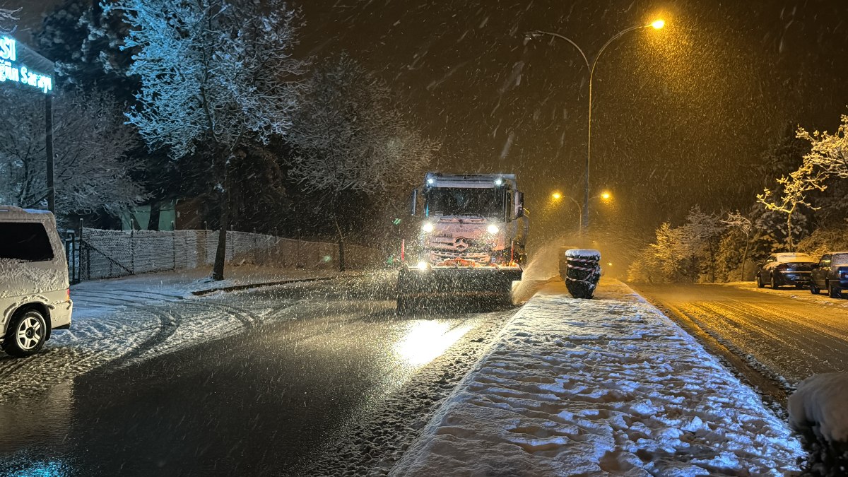 Düzce'de kar yağışı etkisini gösteriyor