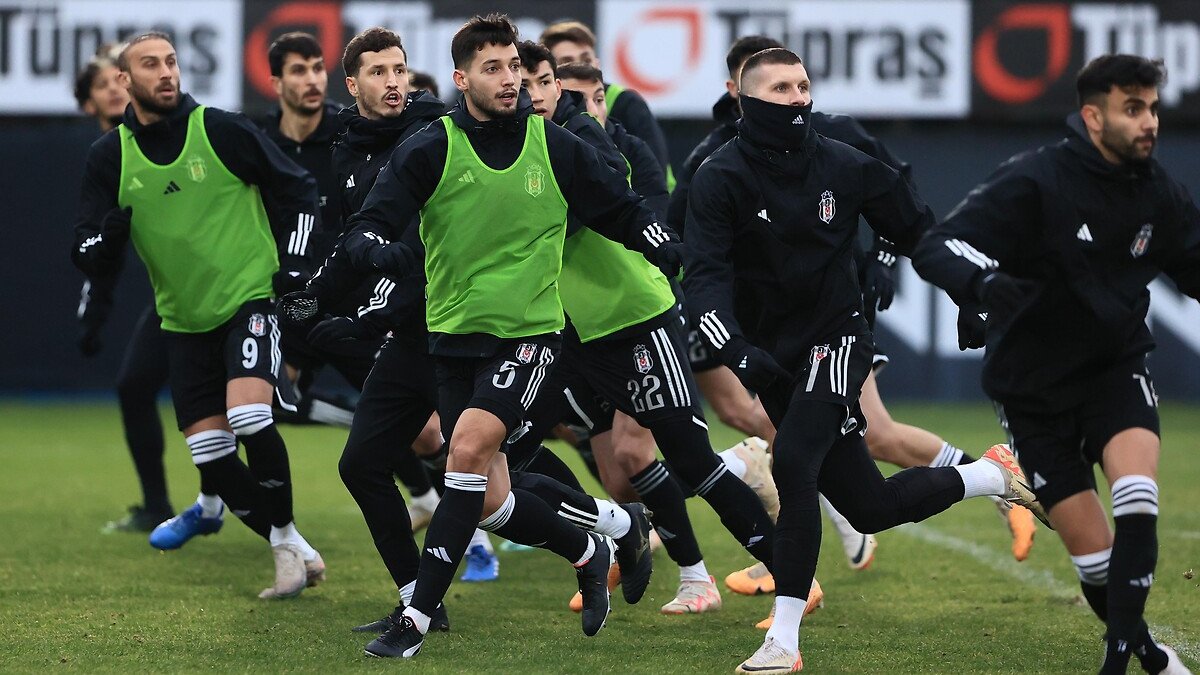 Beşiktaş - Karagümrük maçının muhtemel 11'leri