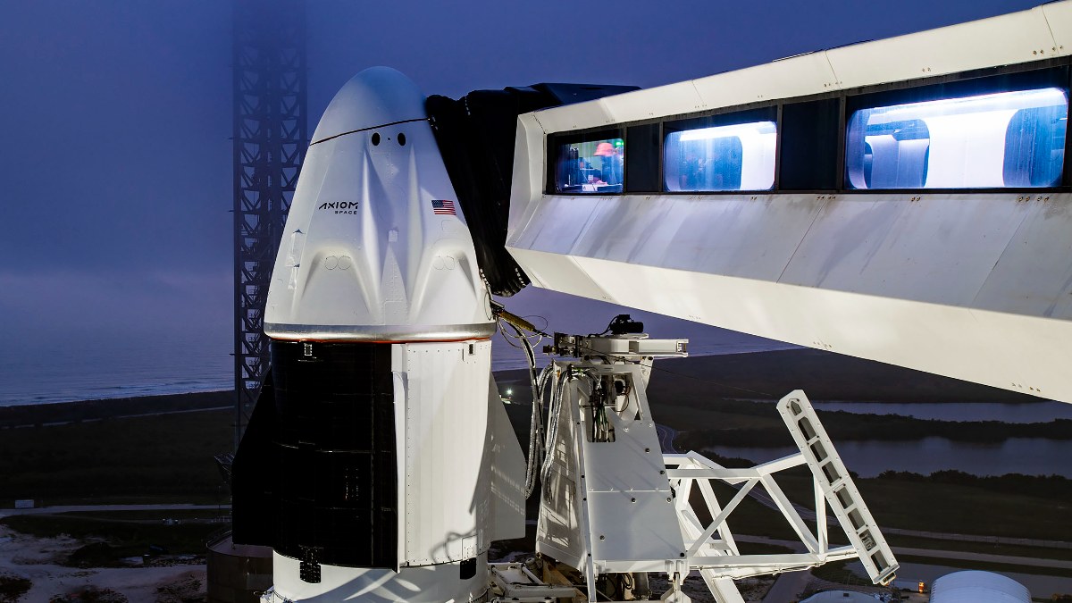 Astronot Alper Gezeravcı'yı uzaya taşıyacak Crew Dragon kapsülünün özellikleri