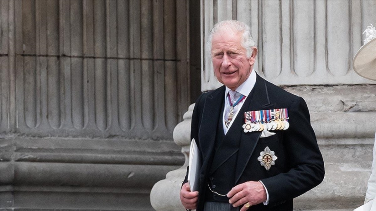 İngiltere Kralı Charles, prostat ameliyatı olacak