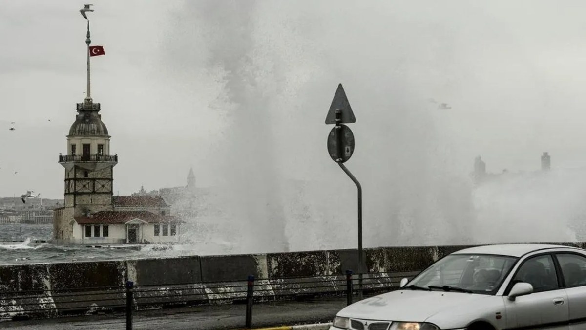 AKOM İstanbulluları uyardı: Lodos fırtınası etkili olacak