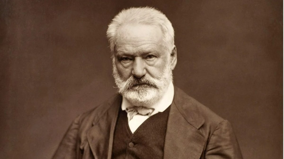 Victor Hugo'nun tam 17 yıl üzerine çalıştığı Sefiller romanında alıntılar