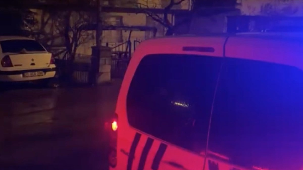 Ankara'da komşular arasındaki gürültü kavgasında 4 kişi yaralandı