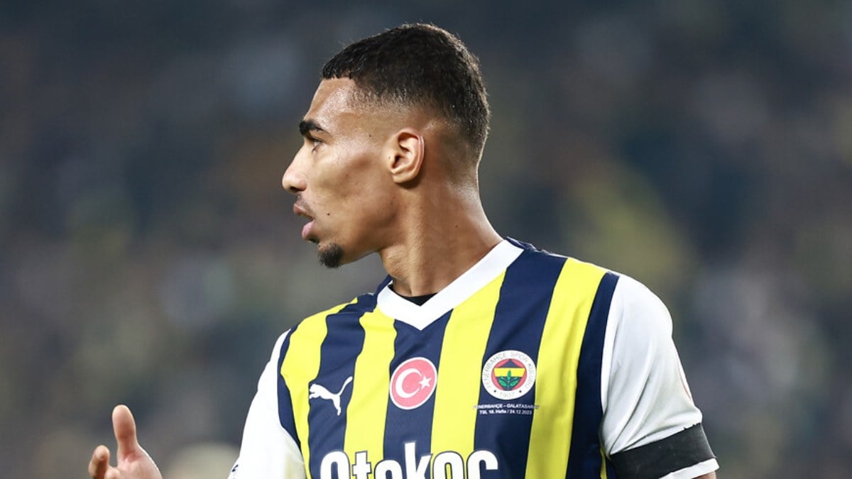 Fenerbahçe'de Alexander Djiku sürprizi! Başakşehir maçının kadrosuna alındı