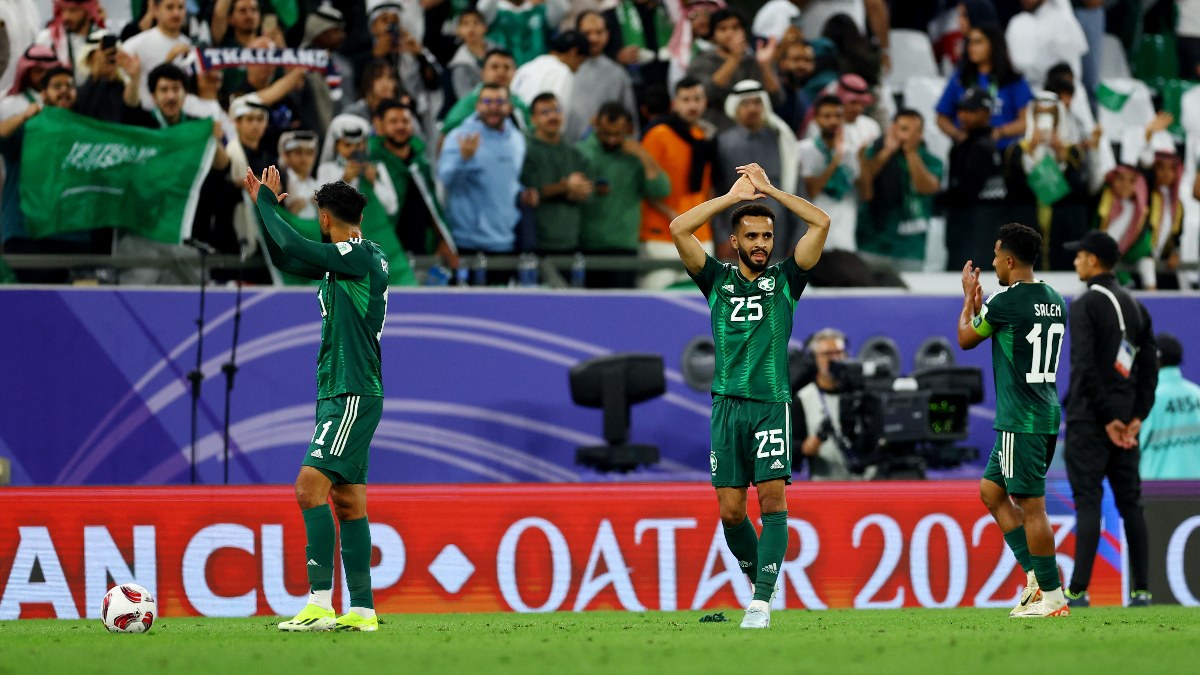 Suudi Arabistan ve Tayland, Asya Kupası'nda turladı