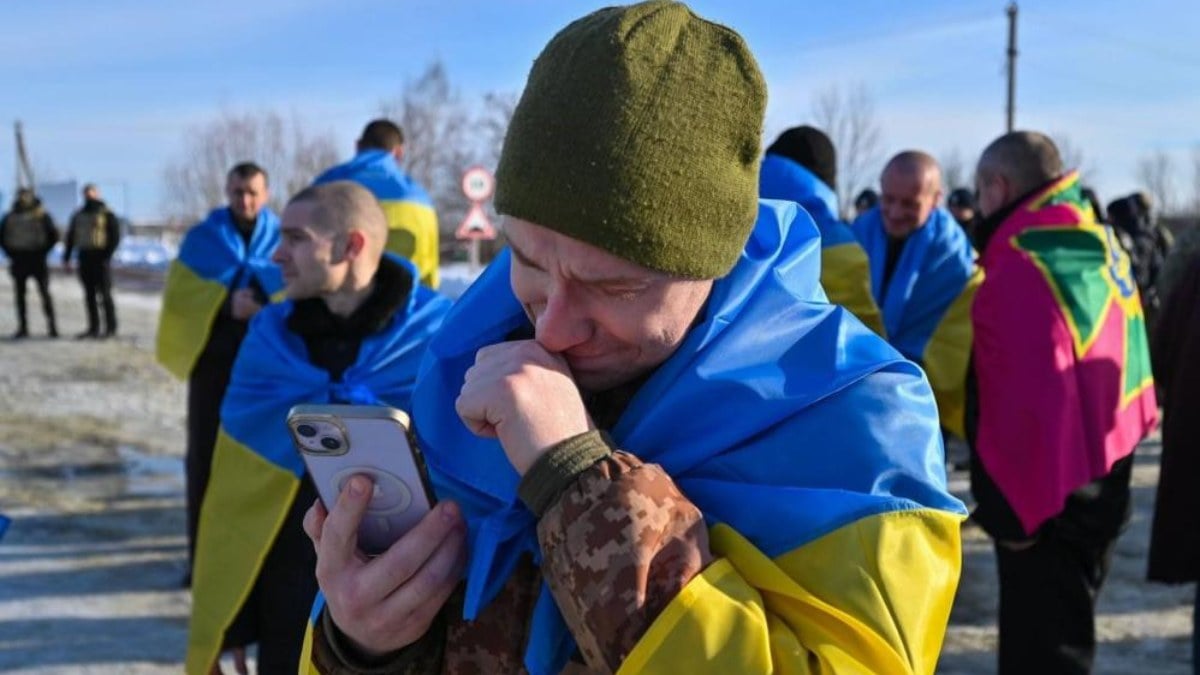 Uçak kazası sonrası ilk esir takası! Rusya ve Ukrayna askerlerini geri aldı