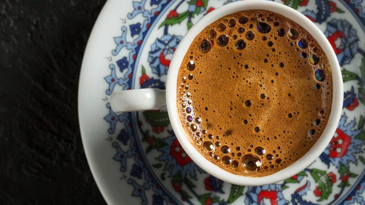 Yağları yakıp yıkan Türk kahvesi tarifi: Bu tarif oturduğunuz yerden tığ gibi inceltiyor…