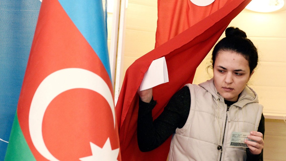 Azerbaycan seçime gidiyor: Karabağ'da ilk kez sandık kurulacak
