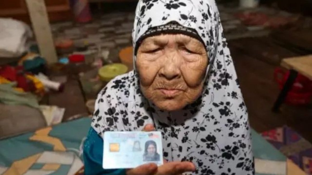 Malezya'da 112 yaşındaki kadın 8'nci kez evlenmek istiyor