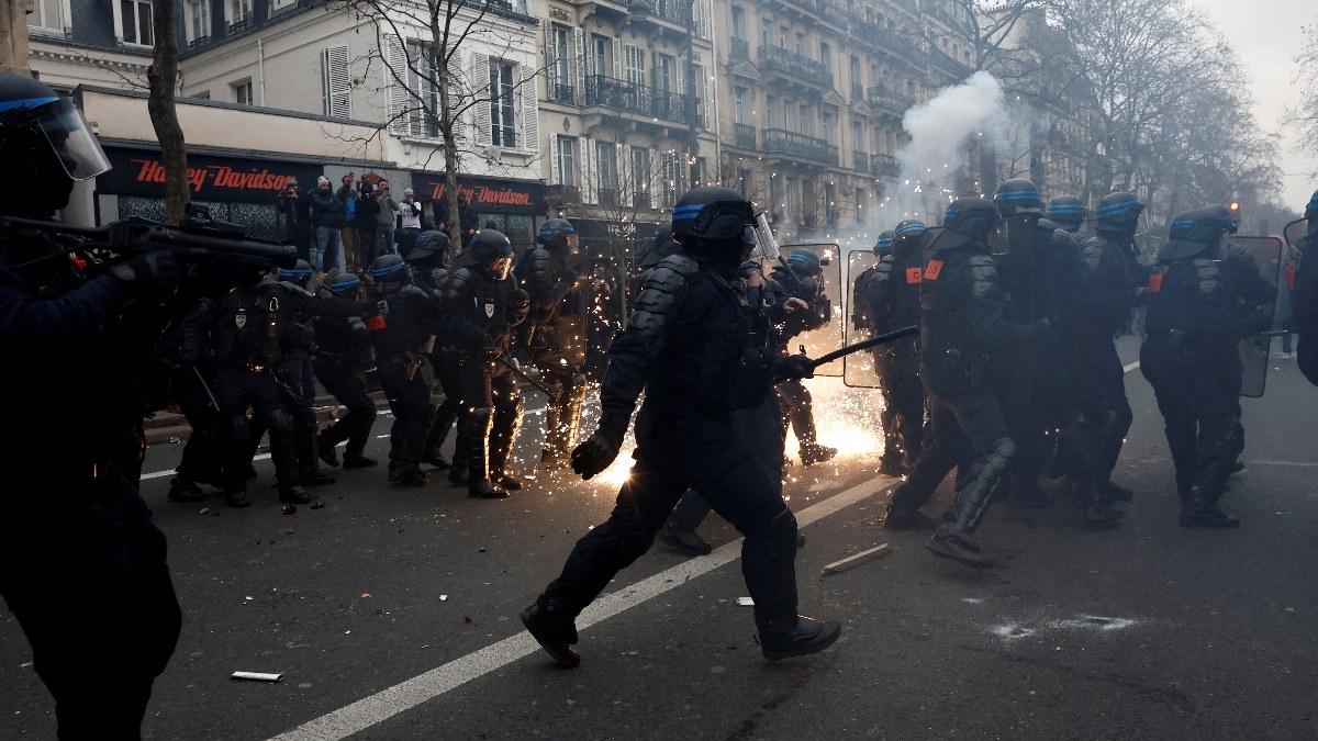 Fransa'da öğretmenlerden grev kararı: Maaş artışı istiyorlar