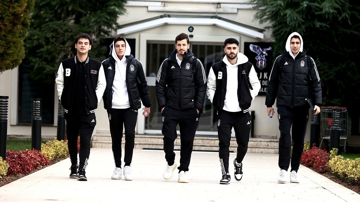 Beşiktaş, genç futbolcusunu Ümraniyespor'a kiraladı