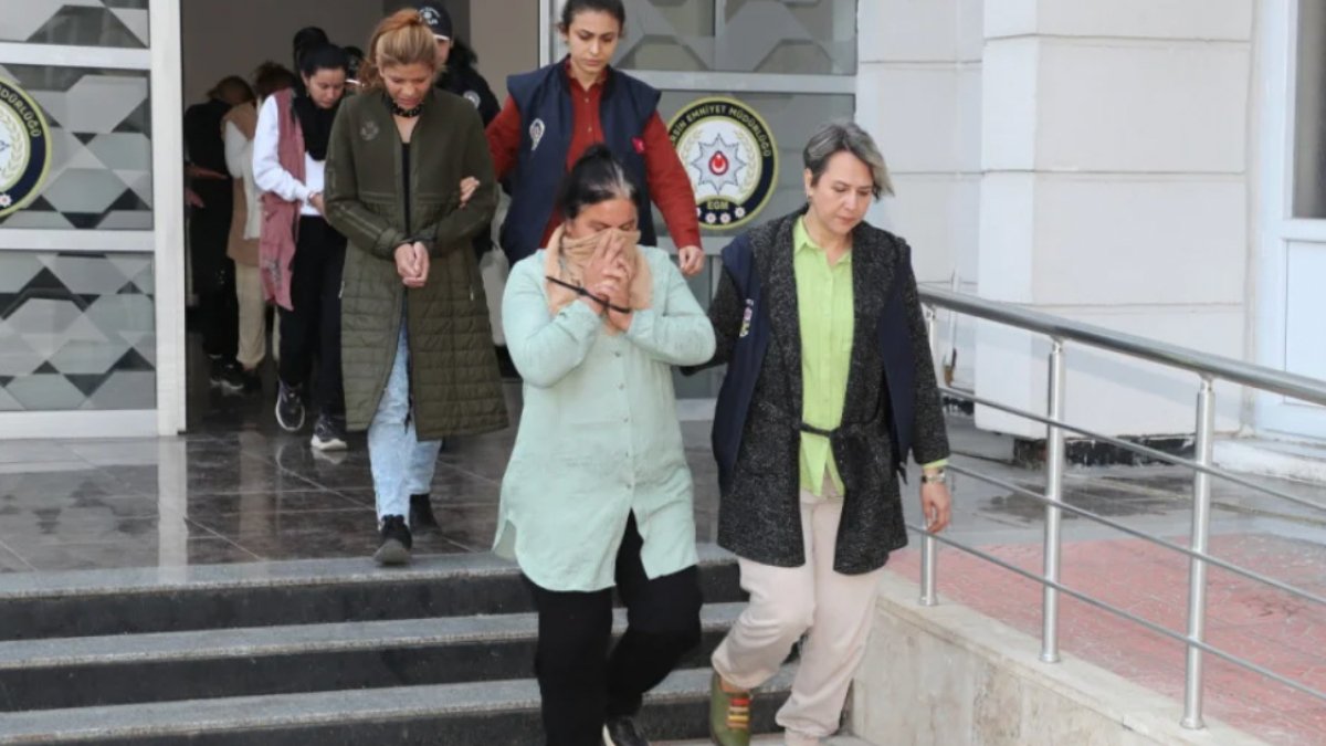 Mersin'de kadın hırsızlık çetesine operasyon: İş üstündeyken yakalandılar