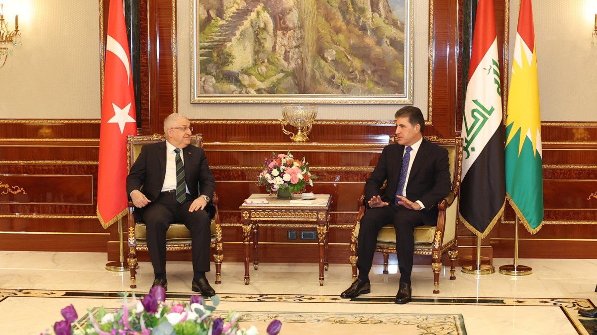 Yaşar Güler Irak'ta... IKBY Başkanı Neçirvan Barzani ile görüştü