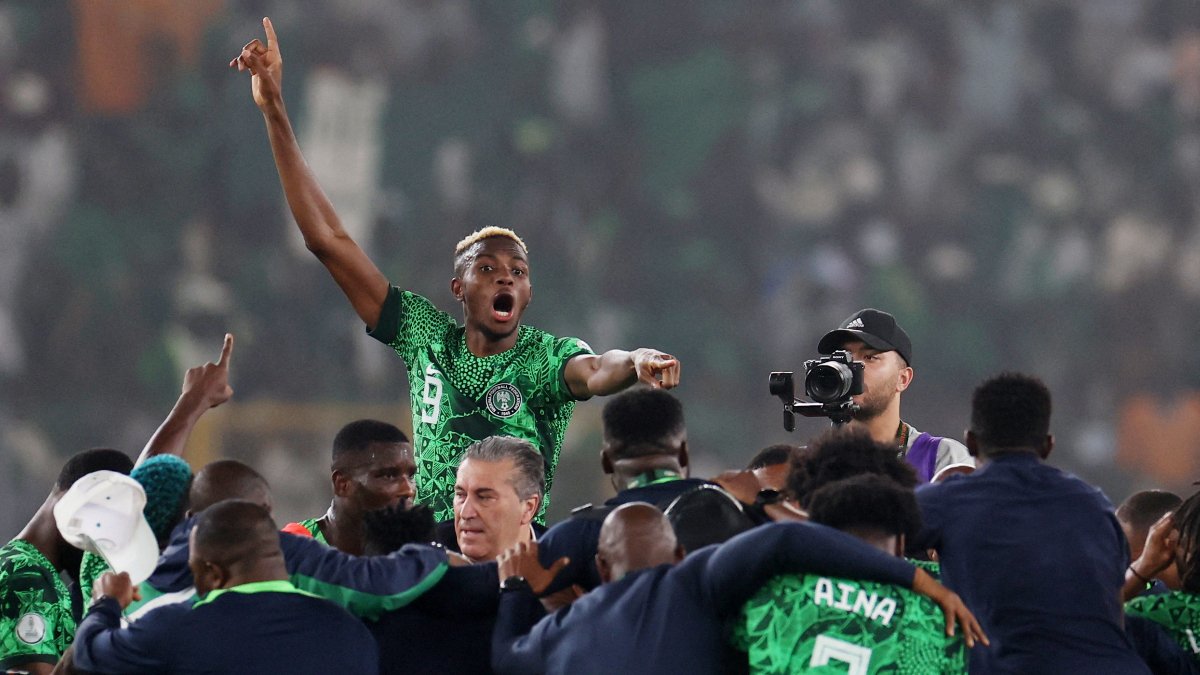 Afrika Uluslar Kupası'nda ilk finalist Nijerya