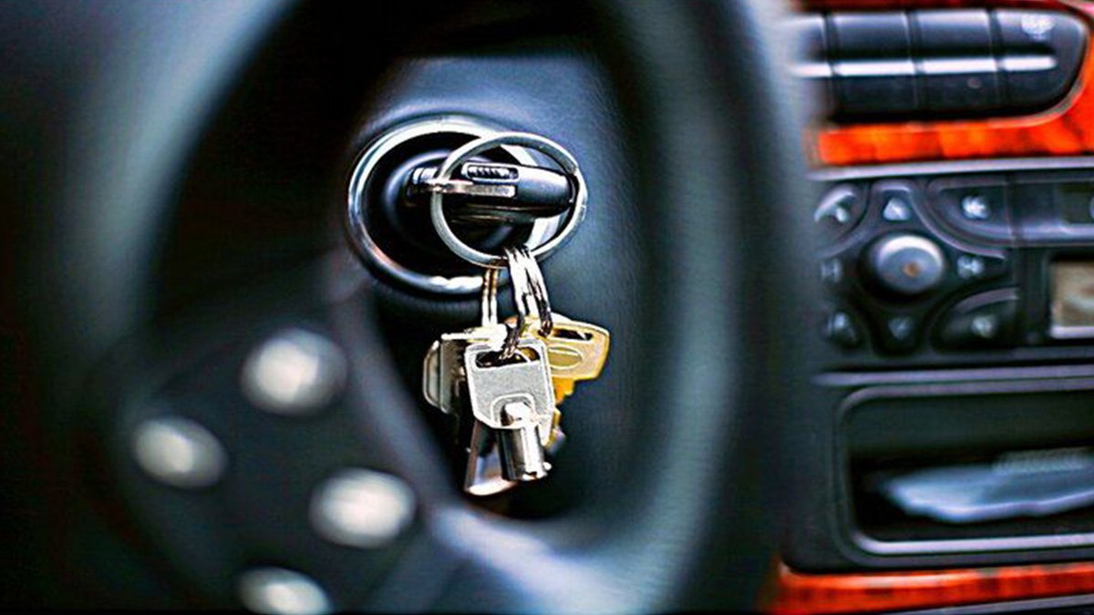 Arabası olanlar dikkat: Kontak anahtarının yanında farklı anahtar takıyorsanız…
