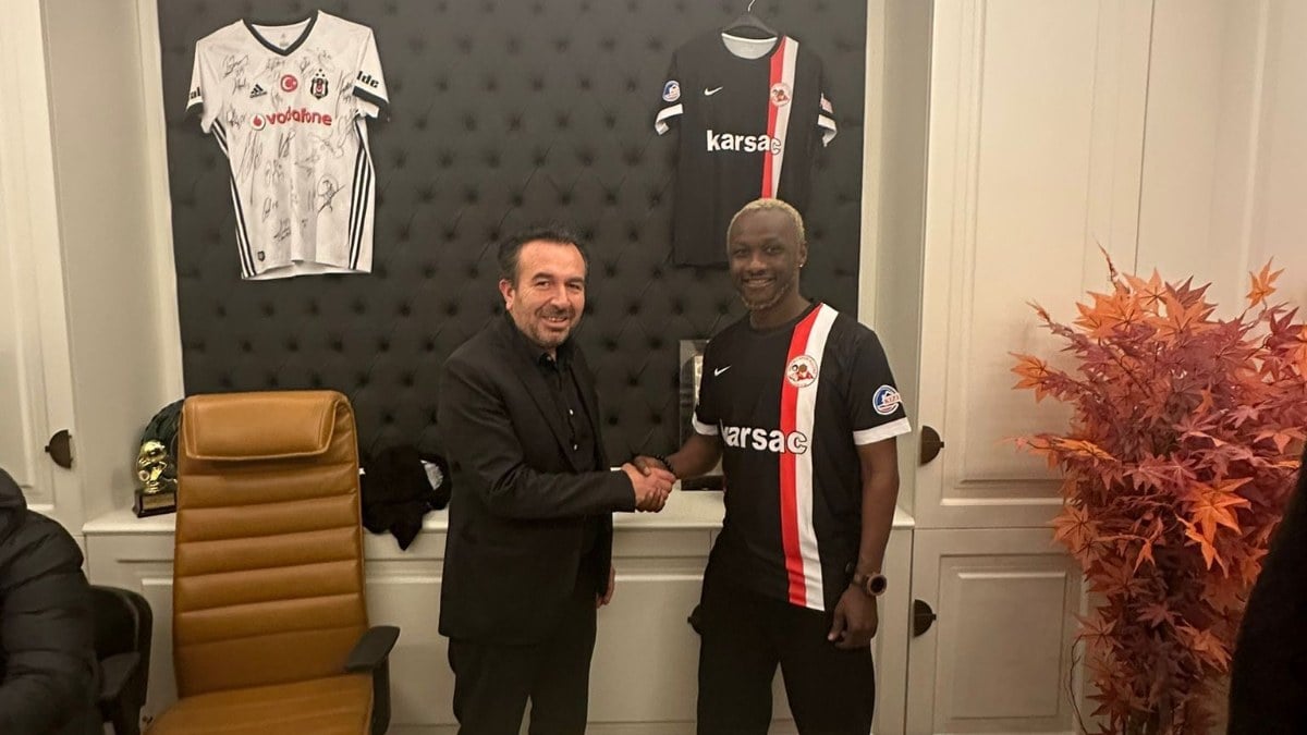 İbrahim Yattara, Sivas Amatör Lig takımı İmranlıspor'a imza attı