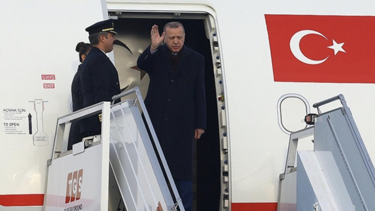 Diplomasi zirvesi! Cumhurbaşkanı Erdoğan Birleşik Arap Emirlikleri'ne gitti