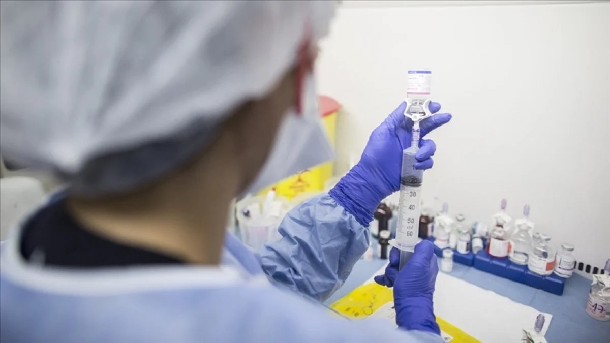 BioNTech, kanser aşısını piyasaya süreceği tarihi açıkladı!