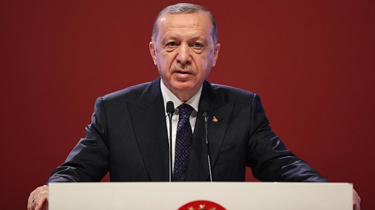 Cumhurbaşkanı Erdoğan, BAE'de: Dünya Hükümetler Zirvesi'nde onur konuğu olacak