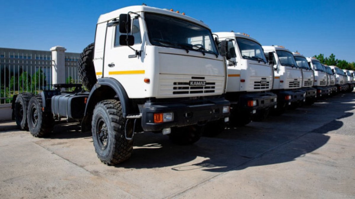 Mercedes, Rus kamyon üreticisindeki hisselerini sattı