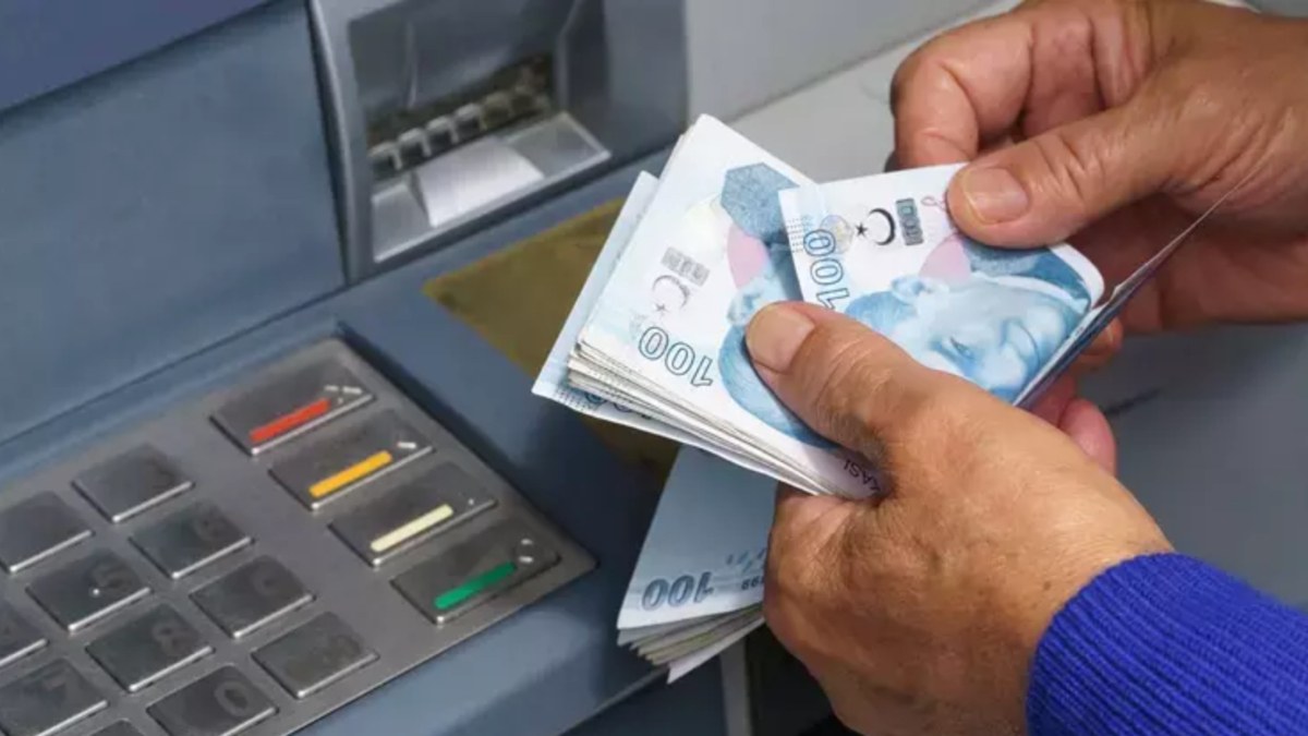 ATM'den para çekenler dikkat! Bankalar para çekme limitinde değişikliğe gitti
