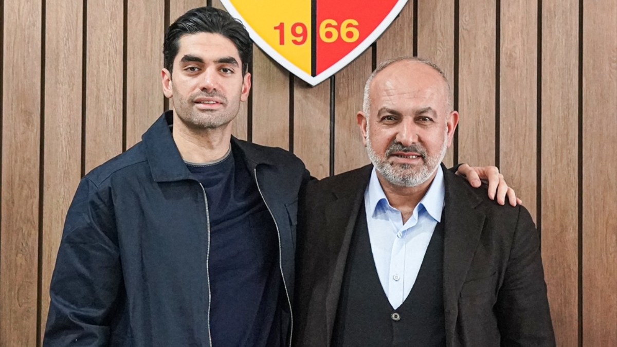 Kayserispor, Ali Karimi'nin sözleşmesini yeniledi