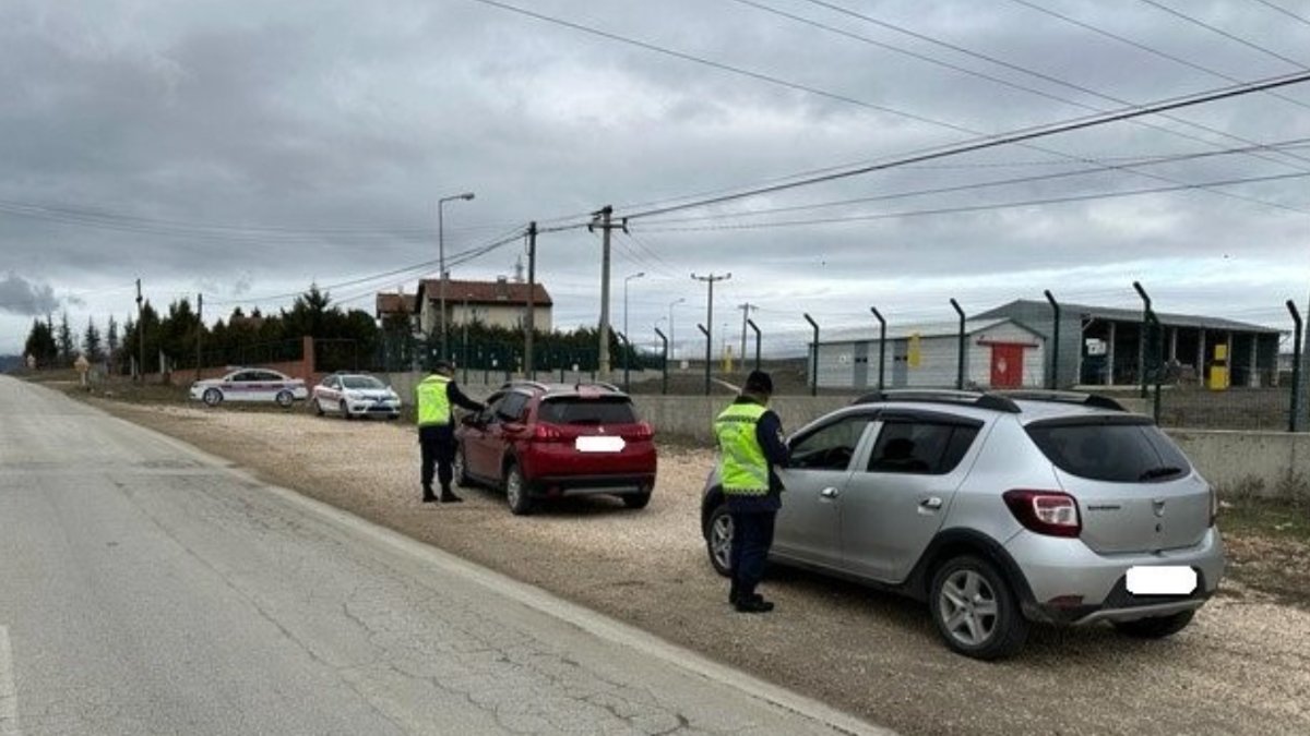 Eskişehir'de kurallara uymayan sürücülere denetim: 1 milyon 549 bin TL ceza kesildi