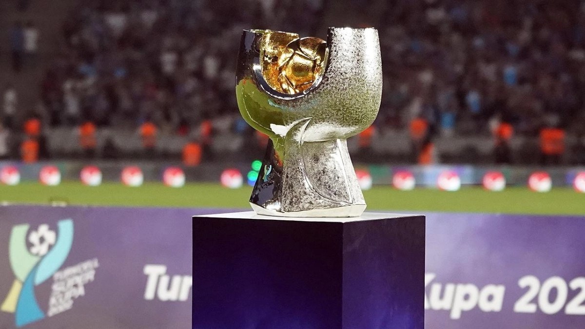 Süper Kupa iptal edildi iddiası yalan çıktı
